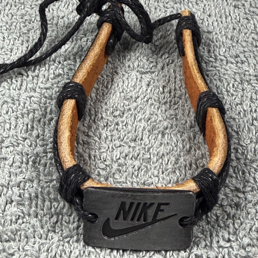 New NIKE BRACELET